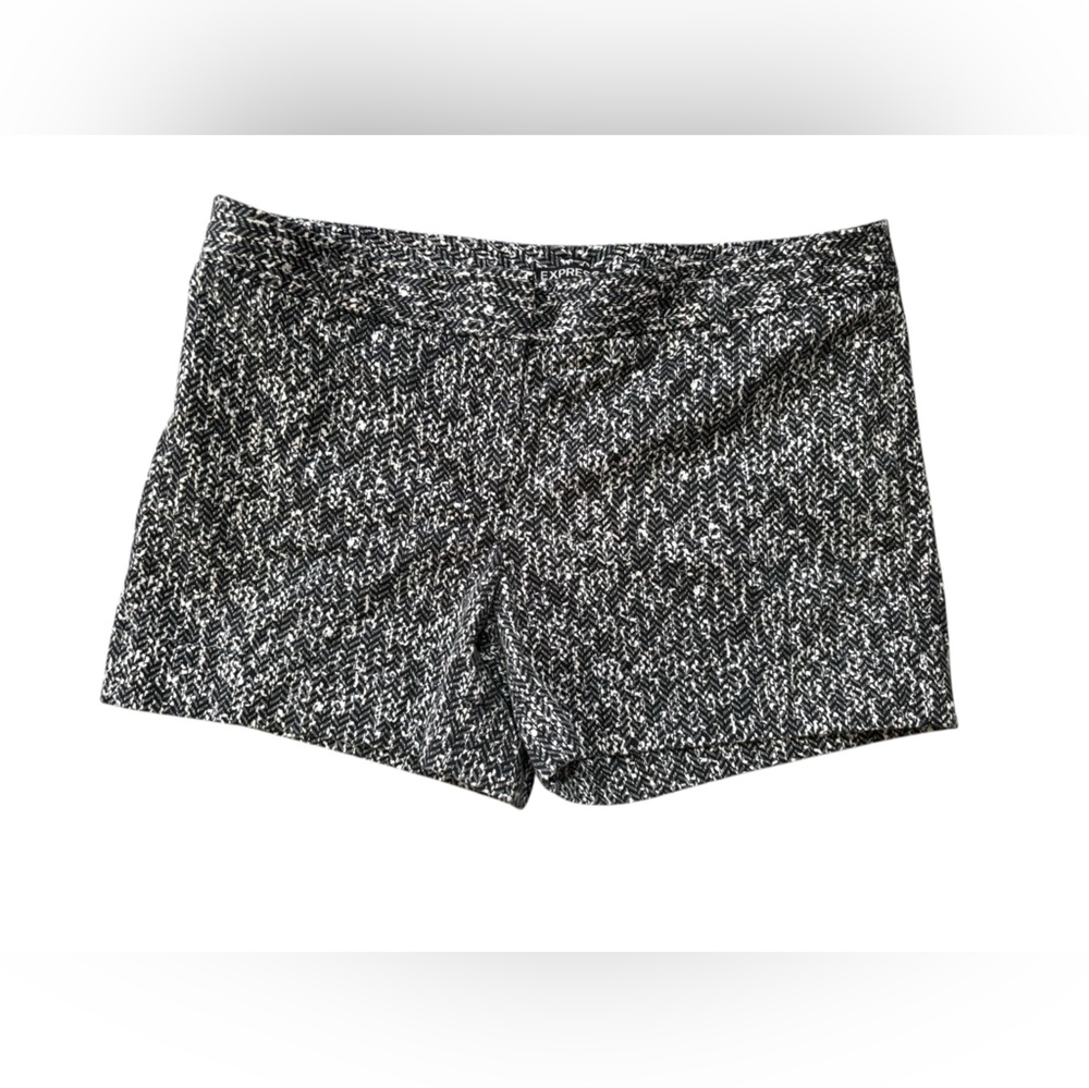 Express Women's Black & White Geoprint Micro Shorts Size 14